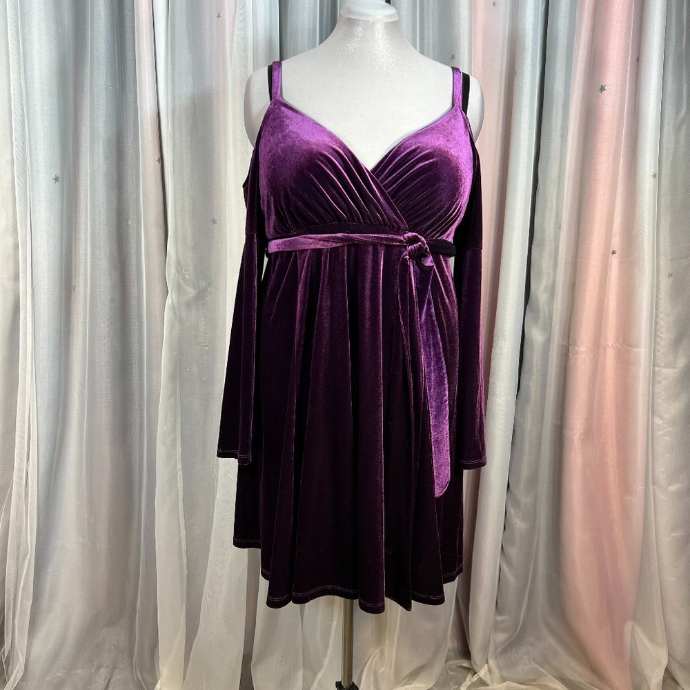 torrid Purple Velvet Cold-Shoulder Maxi Dress - Picture 2 of 12